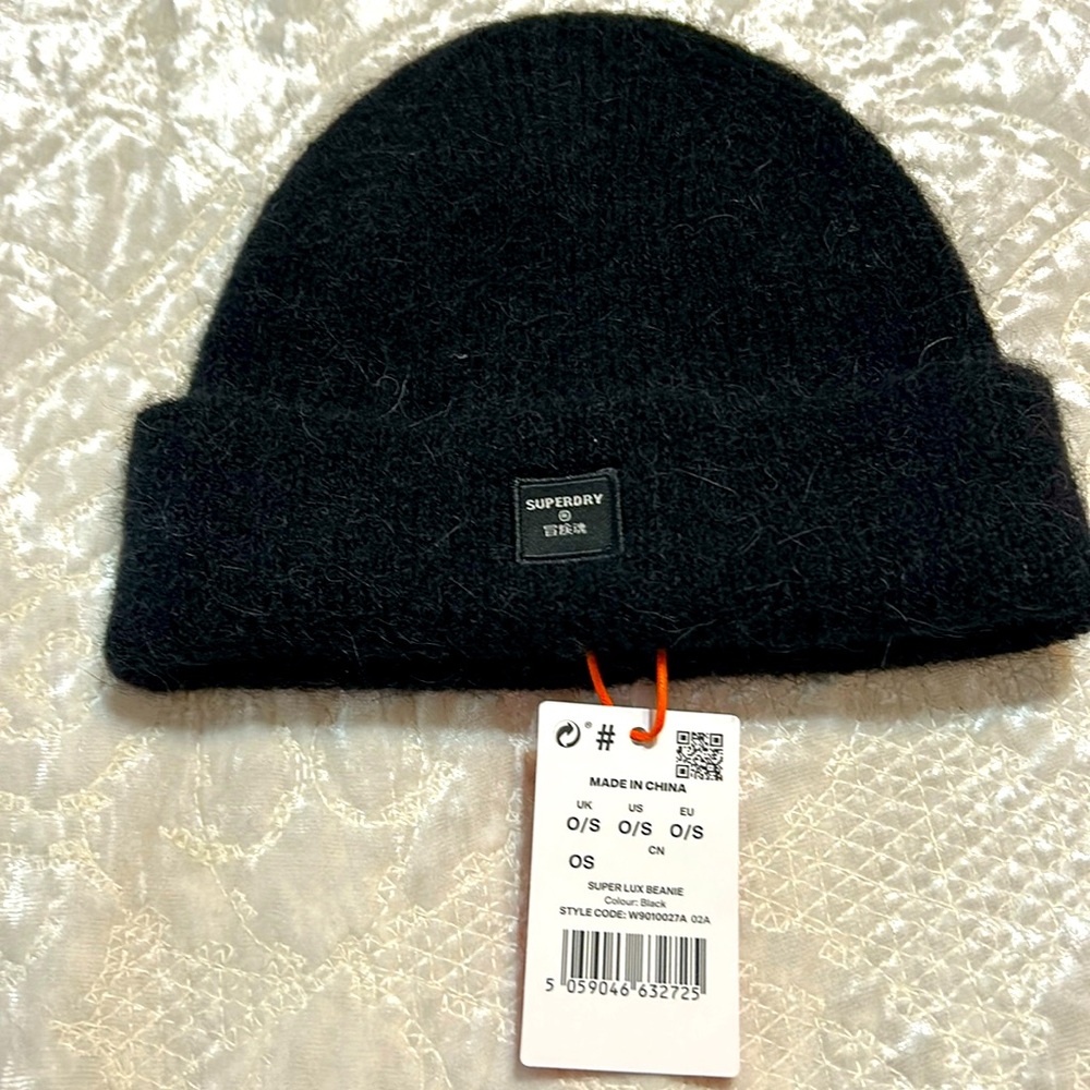 Super dry black beanie